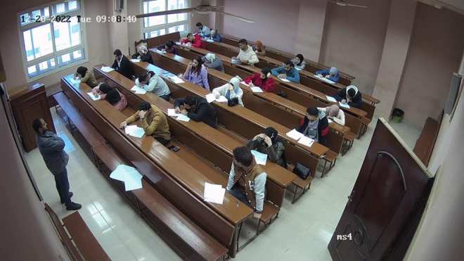جامعة مصرية تستعمل تقنية “الفار” لمراقبة الغش في الامتحانات