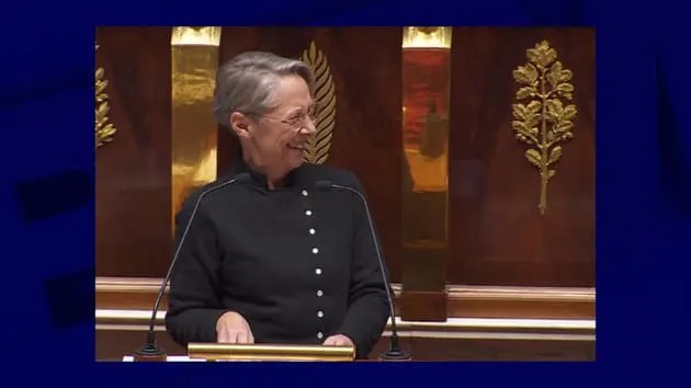 France: les rires de la Première ministre agacent l’opposition