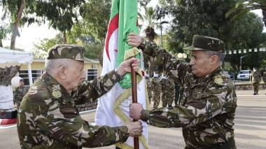 Le général-major Mohamed Tayeb Brakni installé nouveau commandant de la 2ème RM