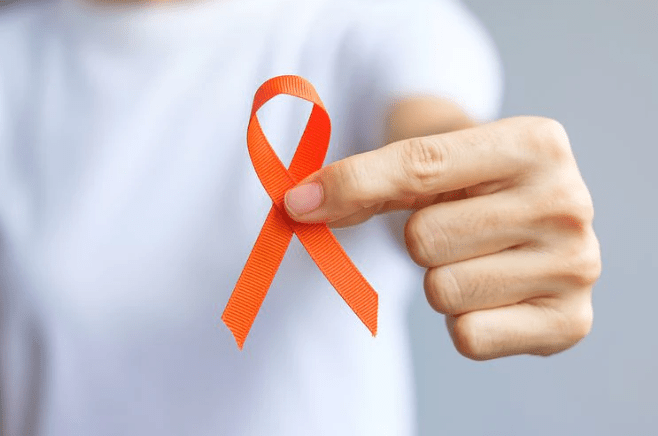 Des médecins britanniques présentent un traitement pionnier contre une forme de leucémie