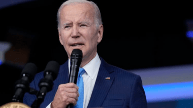 Biden célèbre le passage d’une loi protégeant le mariage homosexuel