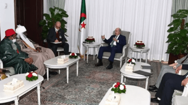 Le Président Tebboune reçoit des participants au colloque international sur l’Imam Al-Maghili