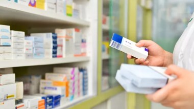 Aoun insiste sur le renforcement du contrôle sur certains médicaments