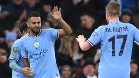 محرز يُساهم في تأهّل “السيتي” وإقصاء ليفربول