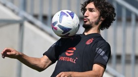 بيولي يمنح فرصة جديدة لعدلي قبل الفصل في مستقبله مع ميلان