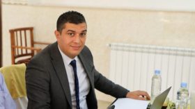 أوكالي يردّ بِصرامة على لقجع