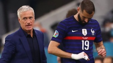 Karim Benzema annonce la “fin” de sa carrière  avec les Bleus