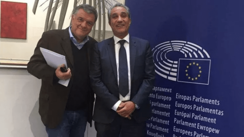 صحيفة إيطالية: المغرب أرسل نائبا أوروبيا إلى مخيمات الصحراويين للتجسس مقابل رشاوي