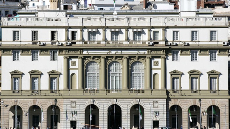 لجنة برلمانية للتحري عن تنفيذ المشاريع بداية من جانفي