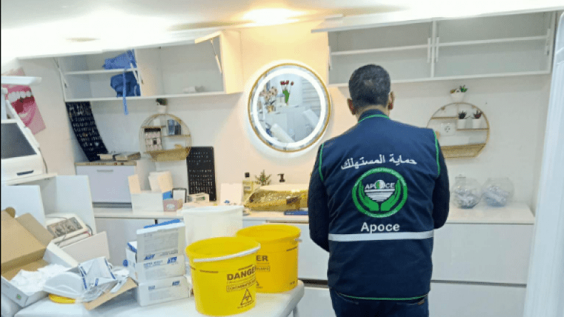 وهران: ضبط معدات طبية في محل حلاقة نسوي (صور)