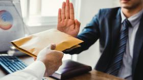 قانون جديد حول التبليغ عن الفساد لتعويض الرسائل المجهولة