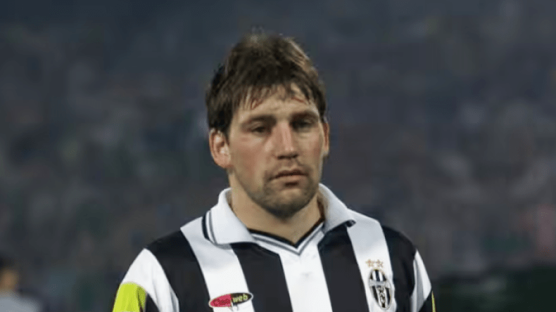 الخمر تُنهي حياة الدولي الأوروغواياني السابق “أونيل”