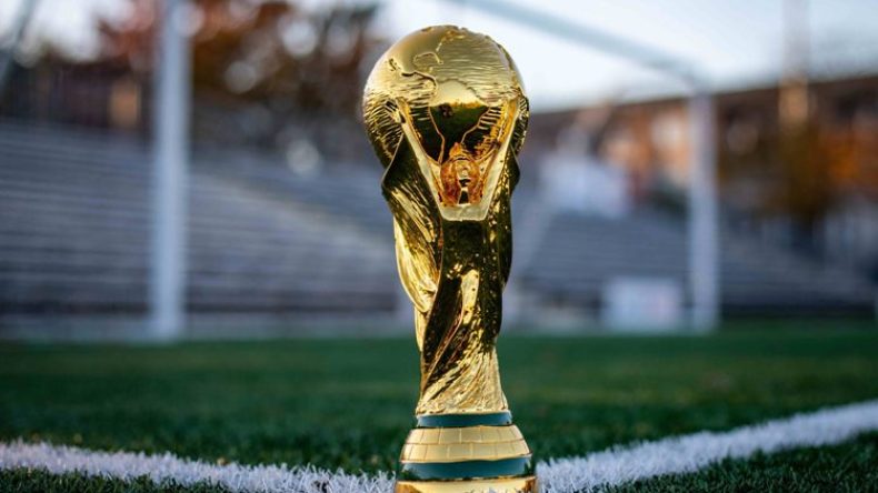 إسبانيا “تُسيِّس” المونديال