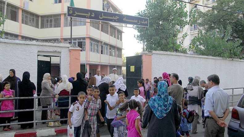 المدرسة العبء!