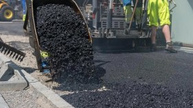 رخروخ: لهذه الأسباب تستعمل الجزائر الزفت عوض الإسمنت