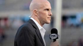 وفاة الصحفي الرياضي الأمريكي الداعم للمثليين في قطر