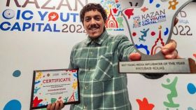 المدون الجزائري “خبيب” يُتوج بجائزة دولية كأفضل صانع محتوى لعام 2022