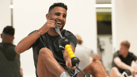 محرز يبعث رسالة إلى منافسي “السيتي” على اللقب