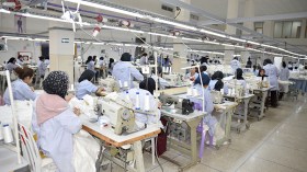 أقطاب وطنية للنسيج وشراكات عام ـ خاص لبعث “صُنع في الجزائر”