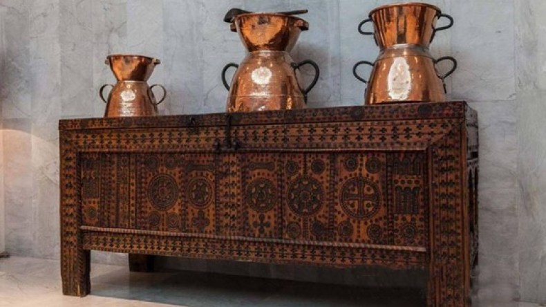 الخزانة البربرية.. من الجزائر الى أفخم الفيلات في العالم