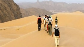 أوروبيون وخليجيون وأمريكان ينعشون السياحة الصحراوية