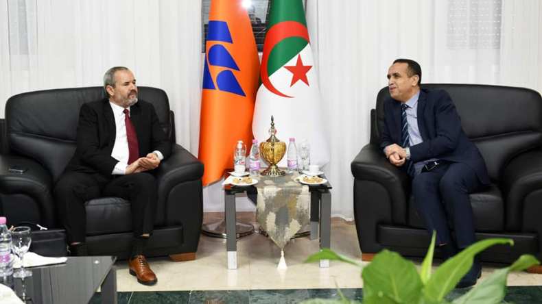 سونلغاز: مستعدون لتوريد الكهرباء إلى ليبيا