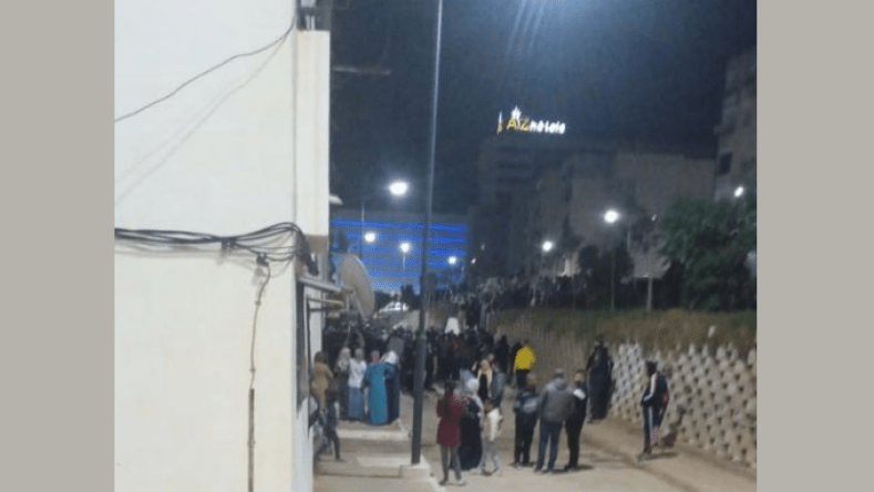 وهران: وفاة شابة إثر سقوطها من الطابق الثامن لعمارة