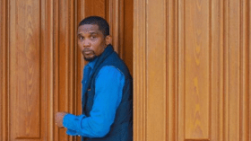 صحفي فرنسي يعتزم مُقاضاة صامويل إيتو