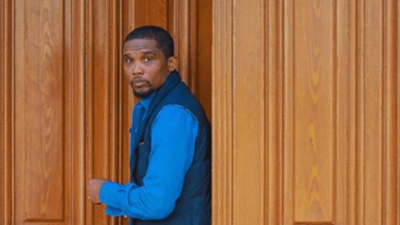 صحفي فرنسي يعتزم مُقاضاة صامويل إيتو