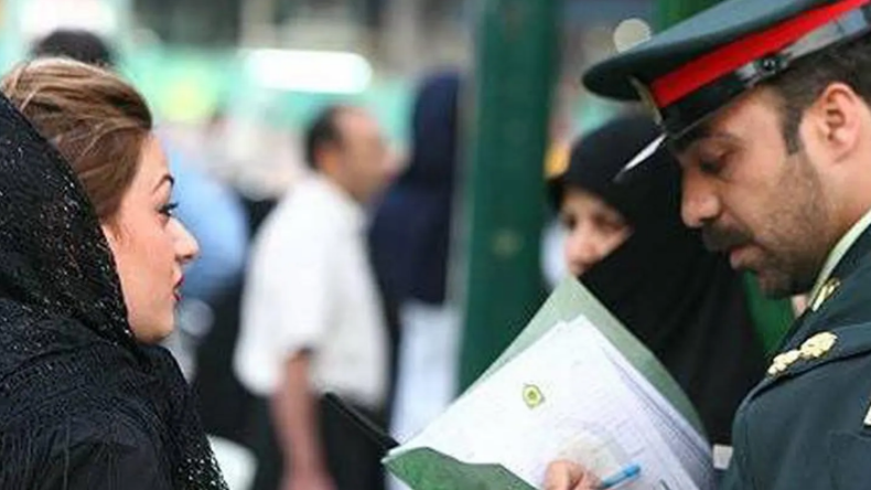 تحت ضغط الاحتجاجات.. إيران تلغي شرطة الأخلاق وتراجع قانون الحجاب