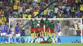 الكاميرون تغادر المونديال من الدور الأول