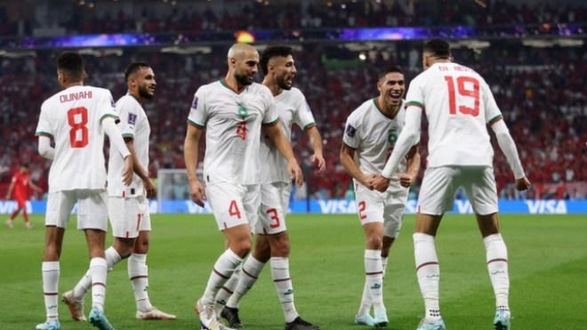 إسبانيا تواجه فريق الأمم المتحدة.. صحف مدريد تثير غضبا في المغرب
