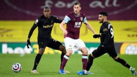 لاعب فرنسي يعتذر إلى بن رحمة