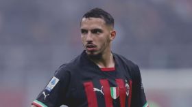 بن ناصر والميلان يتوصّلان إلى هذا الاتّفاق المُؤقّت