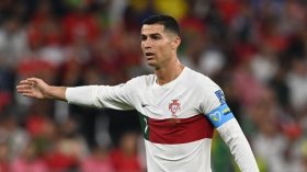 بِالفيديو: “جيش” من المُصوّرين الصحفيين يتدافعون لِتخليد ملامح رونالدو!