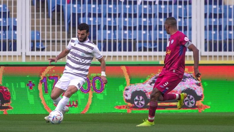 بِالفيديو: سعيود يهزّ شباك الكاميروني إيباسي بِطريقة استعراضية ويُطرَد!