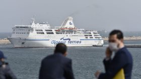 اقتناء سفينتين وكراء باخرة لتعزيز أسطول النقل البحري للمسافرين