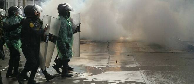 Pérou: 17 morts lors d’affrontements entre manifestants et forces de l’ordre