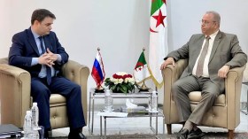 محادثات جزائرية روسية حول الصناعة الميكانيكية