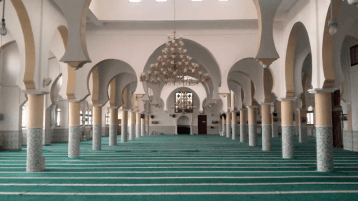 مسجد “النضال”