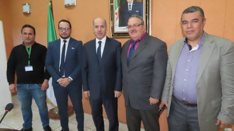 هذا ما طالبت به نقابة البيولوجيين وزير الصحة