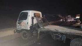 بالصور.. اصطدام تسلسلي لحافلة وشاحنات وسيارة بسطيف