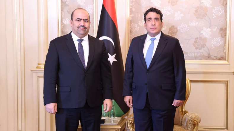 رئيس المجلس الرئاسي في ليبيا يستقبل سفير الجزائر