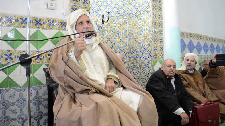 الرئيس تبون يعزي في وفاة شيخ الزاوية العثمانية بطولقة