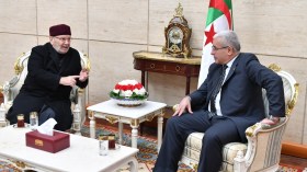 بالصور.. الداعية راتب النابلسي في برلمان الجزائر