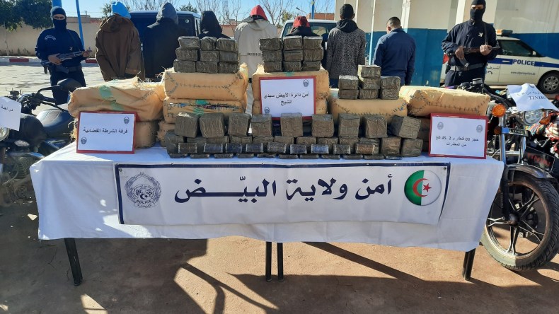 حجز 5 قناطير من الكيف المعالج في البيض والشلف