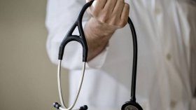 تونس: 90 بالمئة من الأطباء الخرّيجين الجدد يغادرون للعمل في الخارج