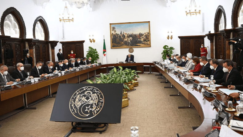 مجلس الوزراء: “شرطة المياه” ومحطات تحلية مياه البحر للحفاظ على الثروة المائية