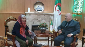 وزير المجاهدين يستقبل المجاهدة جميلة بوباشا.. وهذا ما دار بينهما