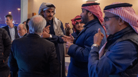 صورة.. وليّ العهد السعودي مع أمير قطر في الرياض